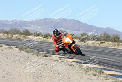 media/Dec-04-2025-Racers Edge (Thu) [[5ebc9f124d]]/3-B Group/3-Session 2 (Turn 7 Inside)/